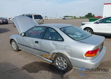 1998 Honda Civic Dx z USA, uszkodzony, nr VIN 1HGEJ6125WL068180